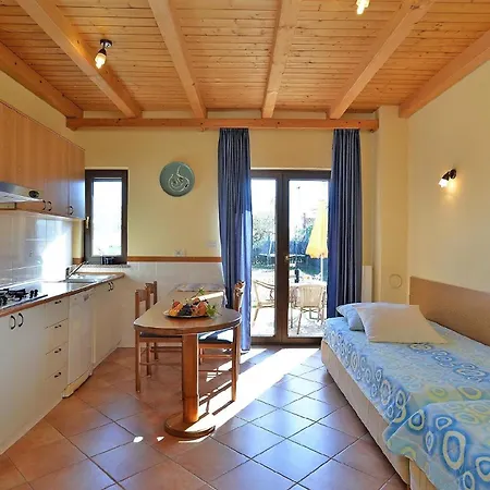 Fuer 4 Personen Ca 50 Qm In Rovinj, Istrien Istrische Riviera Apartment *