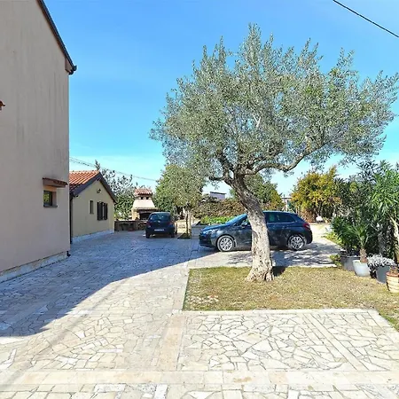 Apartment Fuer 4 Personen Ca 50 Qm In Rovinj, Istrien Istrische Riviera *